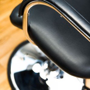 A louer : fauteuil à la journée en salon