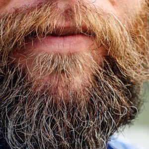 Une barbe mal entretenue, c’est sale !