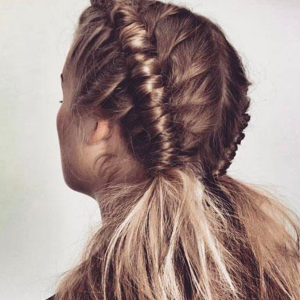 La tendance Pipe Hair Braid, une coiffure pour les femmes