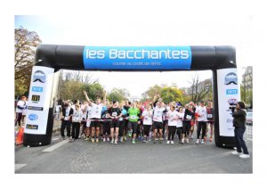 Les Bacchantes :  la course des moustachus de la Barbière de Paris