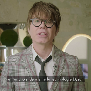 Christophe Nicolas Biot utilise Dyson pour son salon