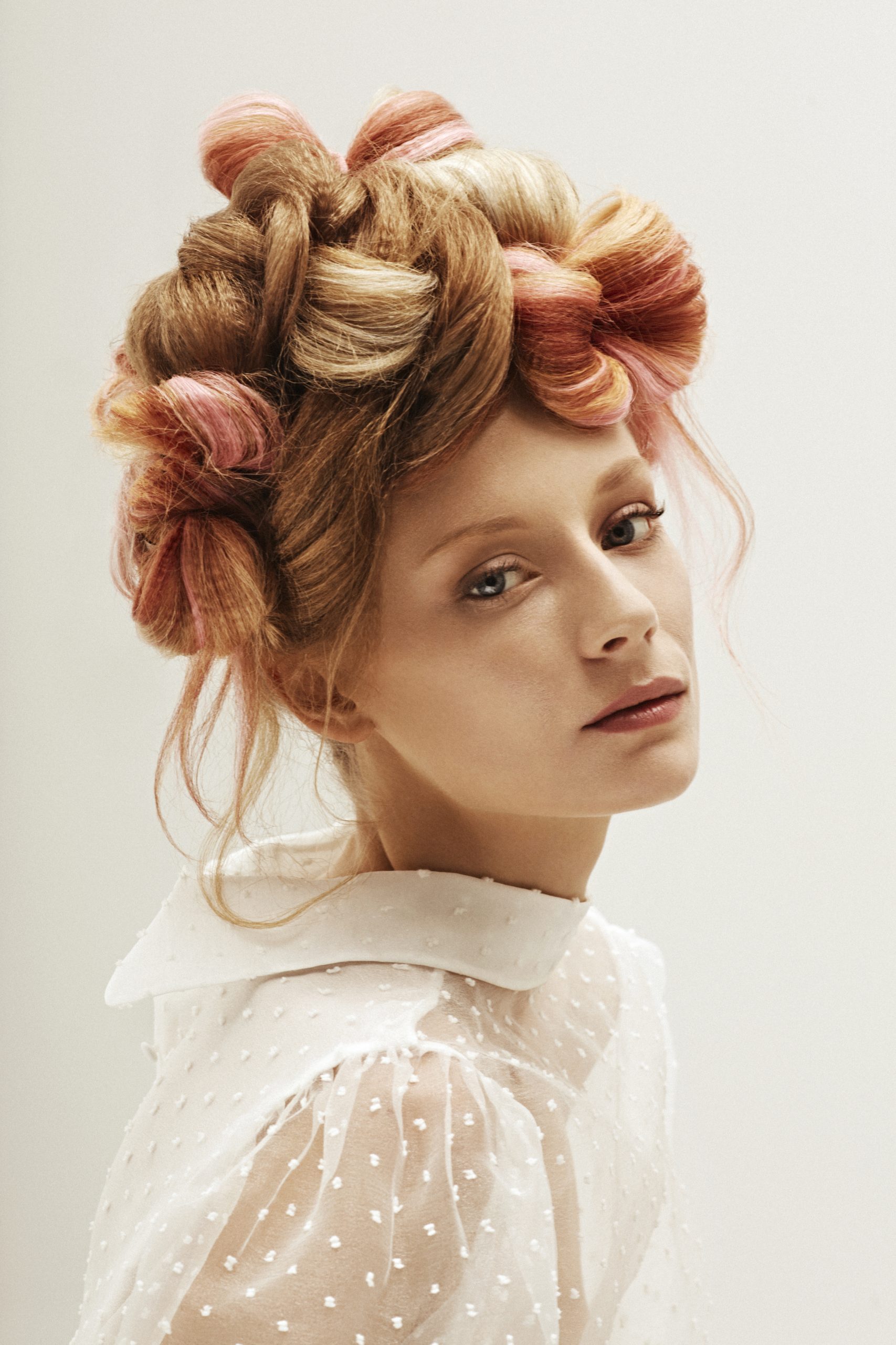 Coiffure : Michaël Peter, photo :  Justyna Dudek, Beata Bourillon Studio 