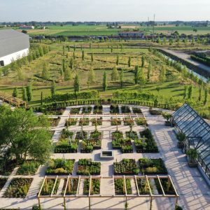 Le Village Davines s’enrichit d’un potager scientifique