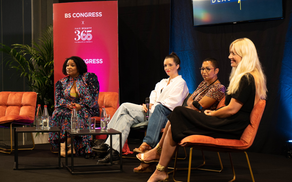 Kelly Massol et nombreux fondateurs de marques dans la coiffure rassemblés sur la scène du BS congress 