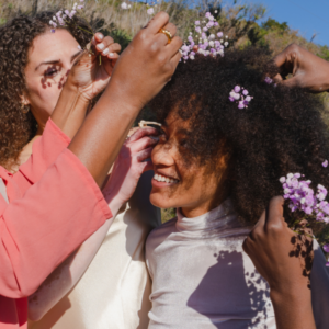 Les cheveux texturés partent en campagne